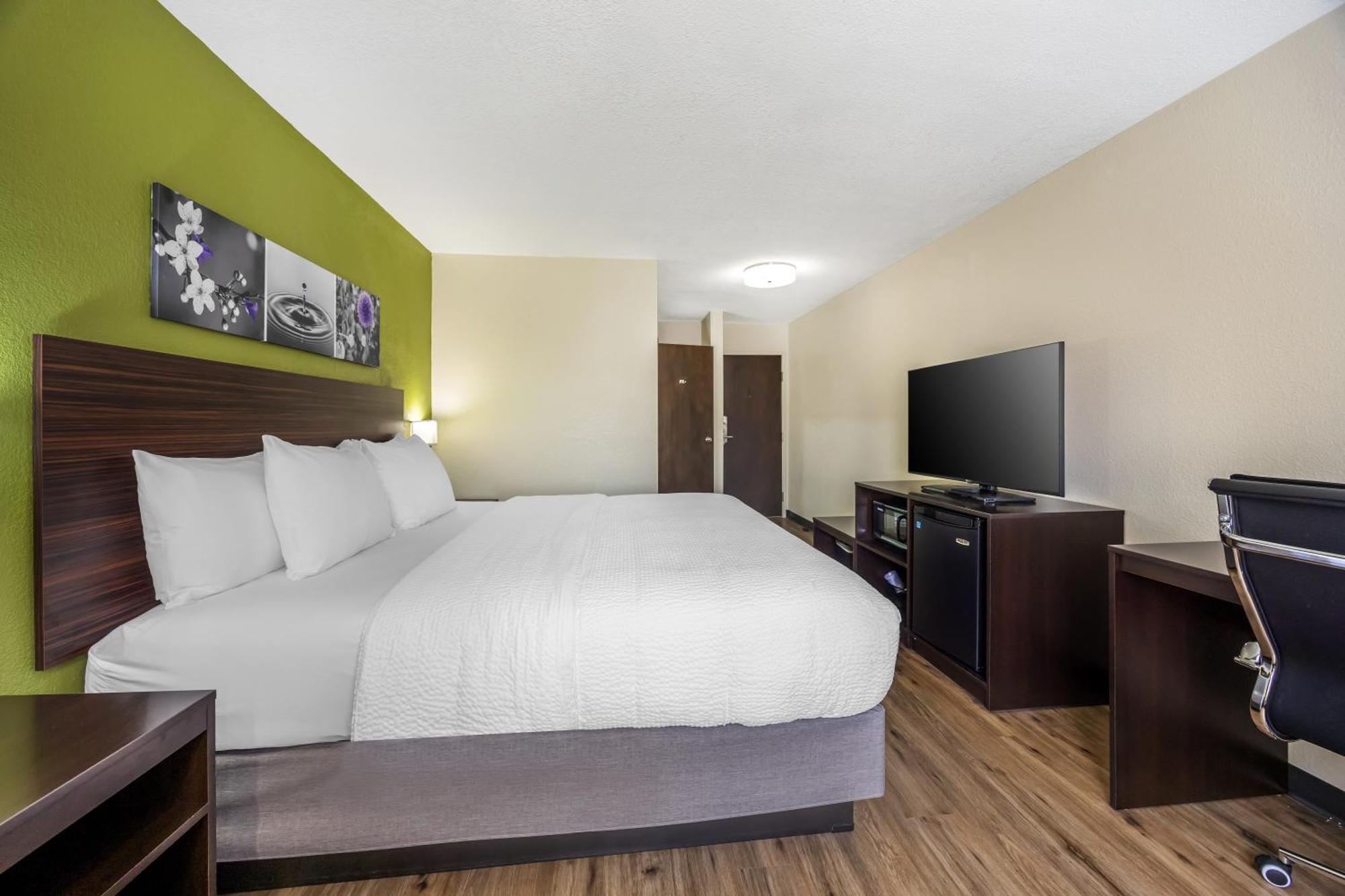 Sleep Inn & Suites Salina I-135 Экстерьер фото