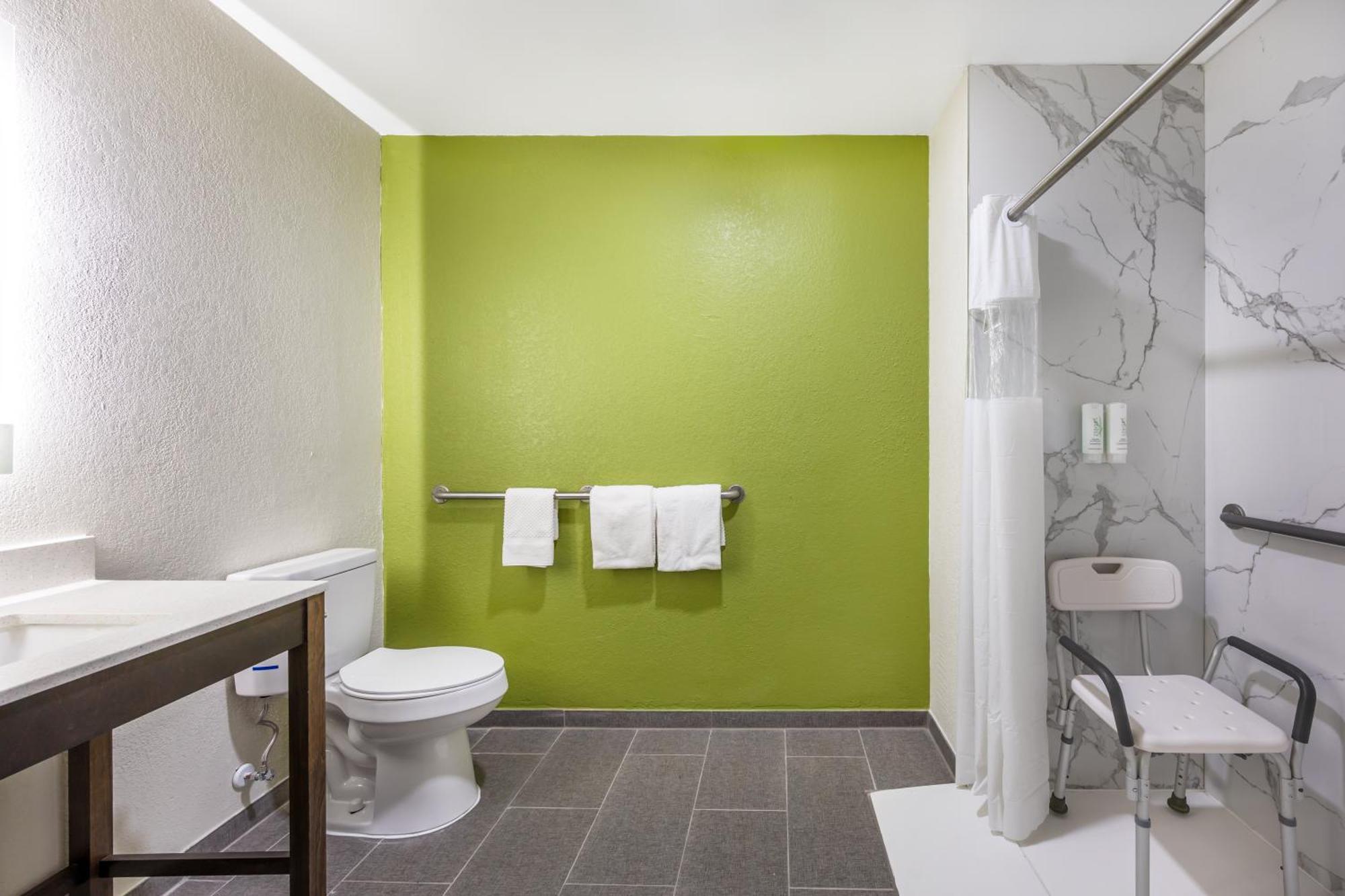 Sleep Inn & Suites Salina I-135 Экстерьер фото