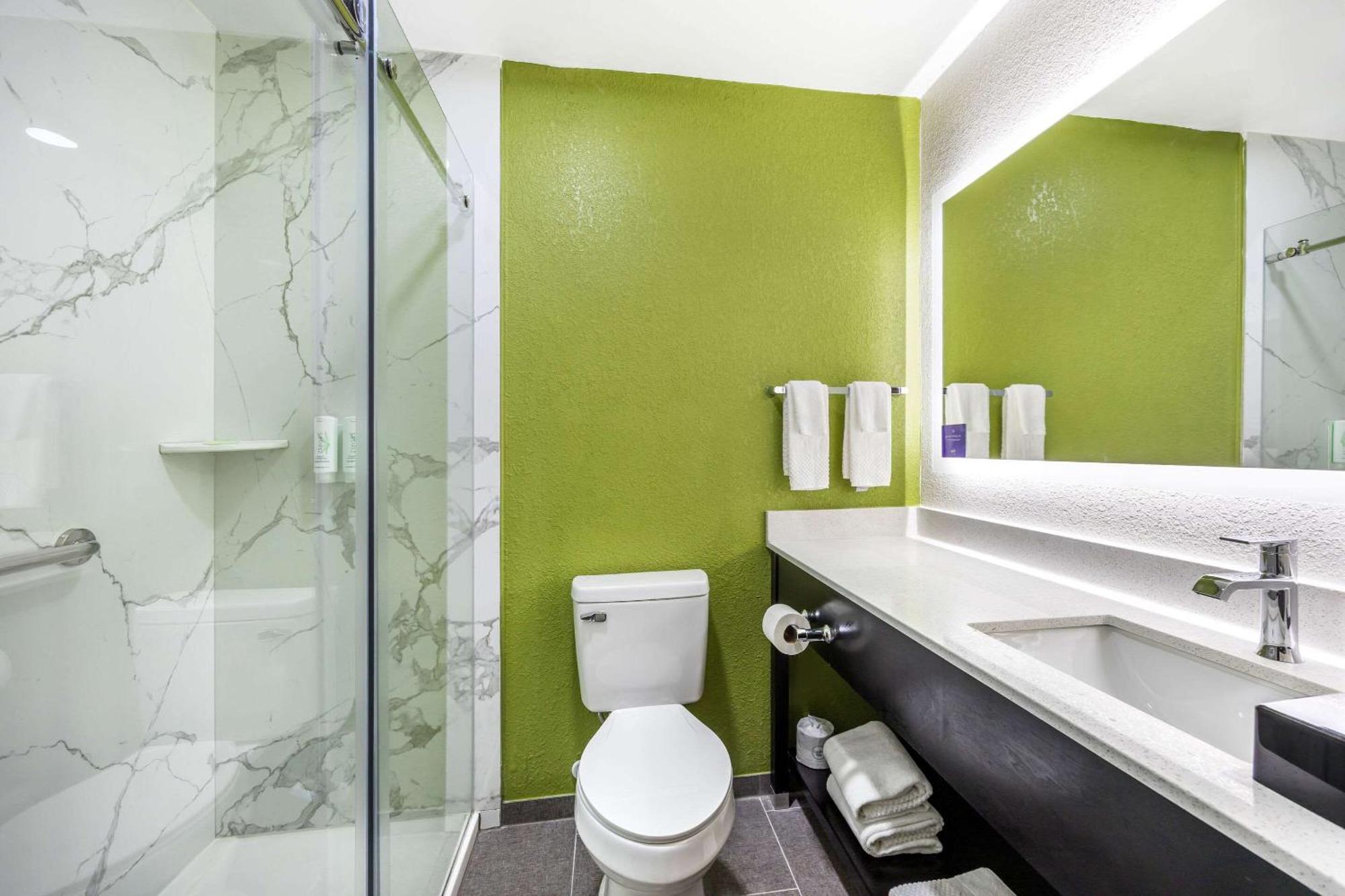 Sleep Inn & Suites Salina I-135 Экстерьер фото