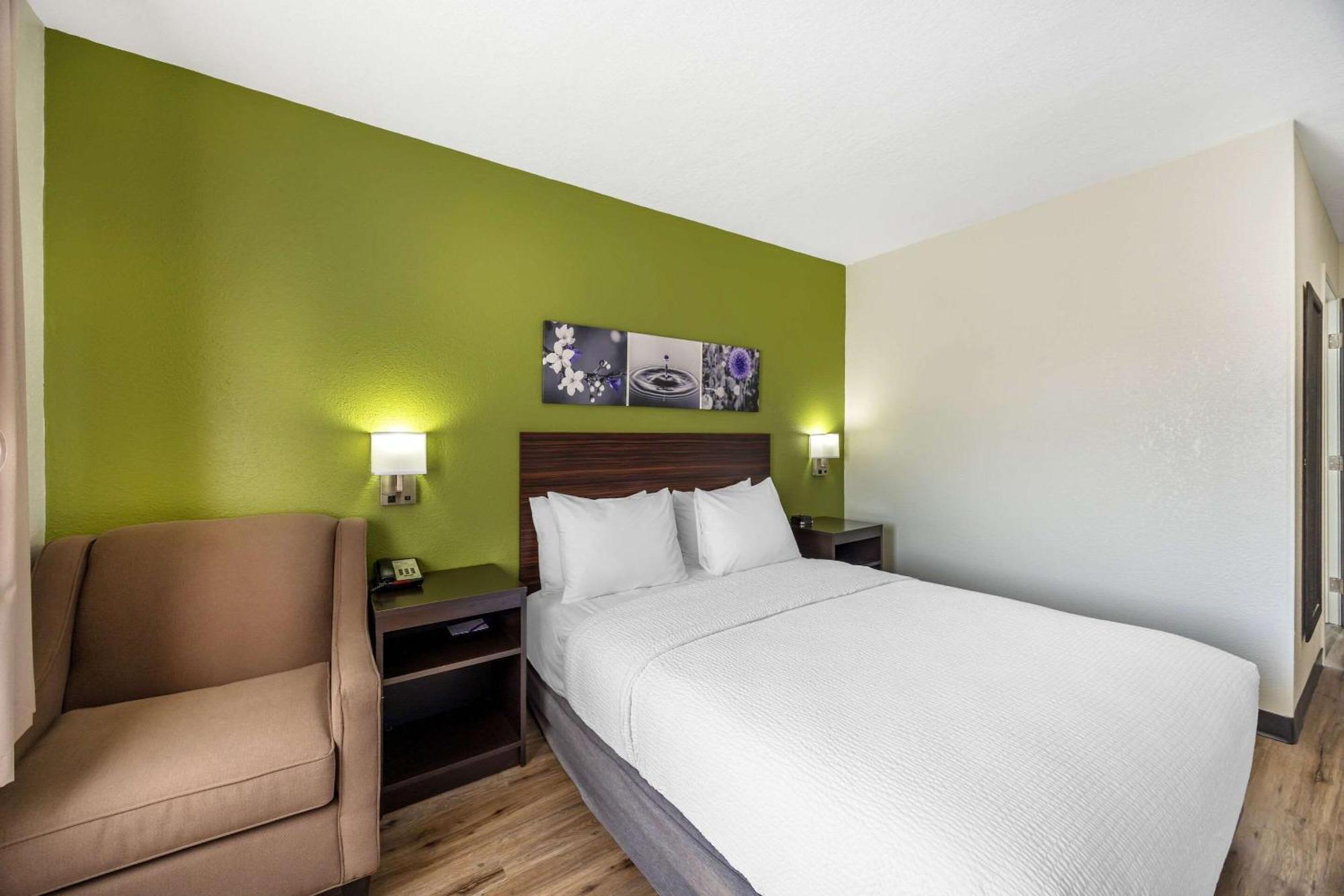 Sleep Inn & Suites Salina I-135 Экстерьер фото