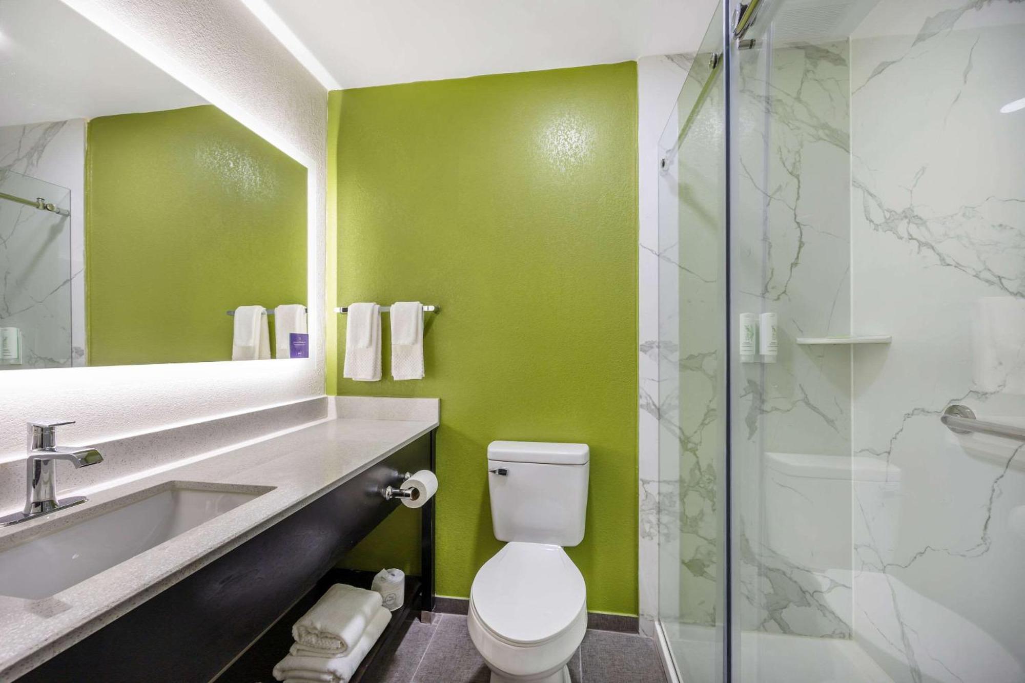 Sleep Inn & Suites Salina I-135 Экстерьер фото