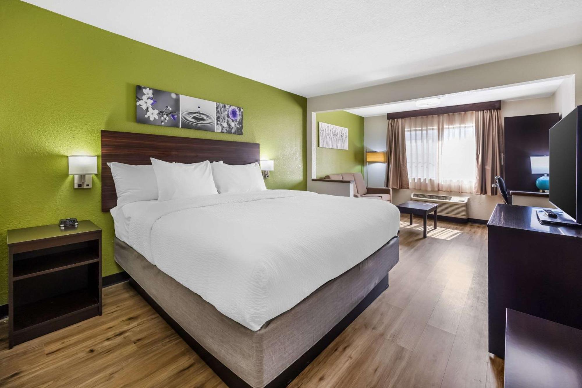 Sleep Inn & Suites Salina I-135 Экстерьер фото
