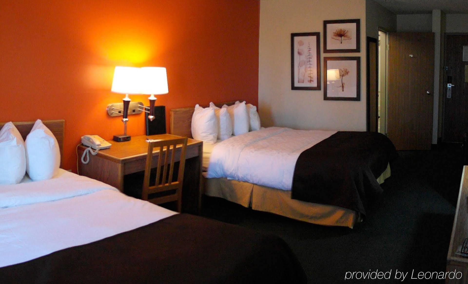 Sleep Inn & Suites Salina I-135 Экстерьер фото