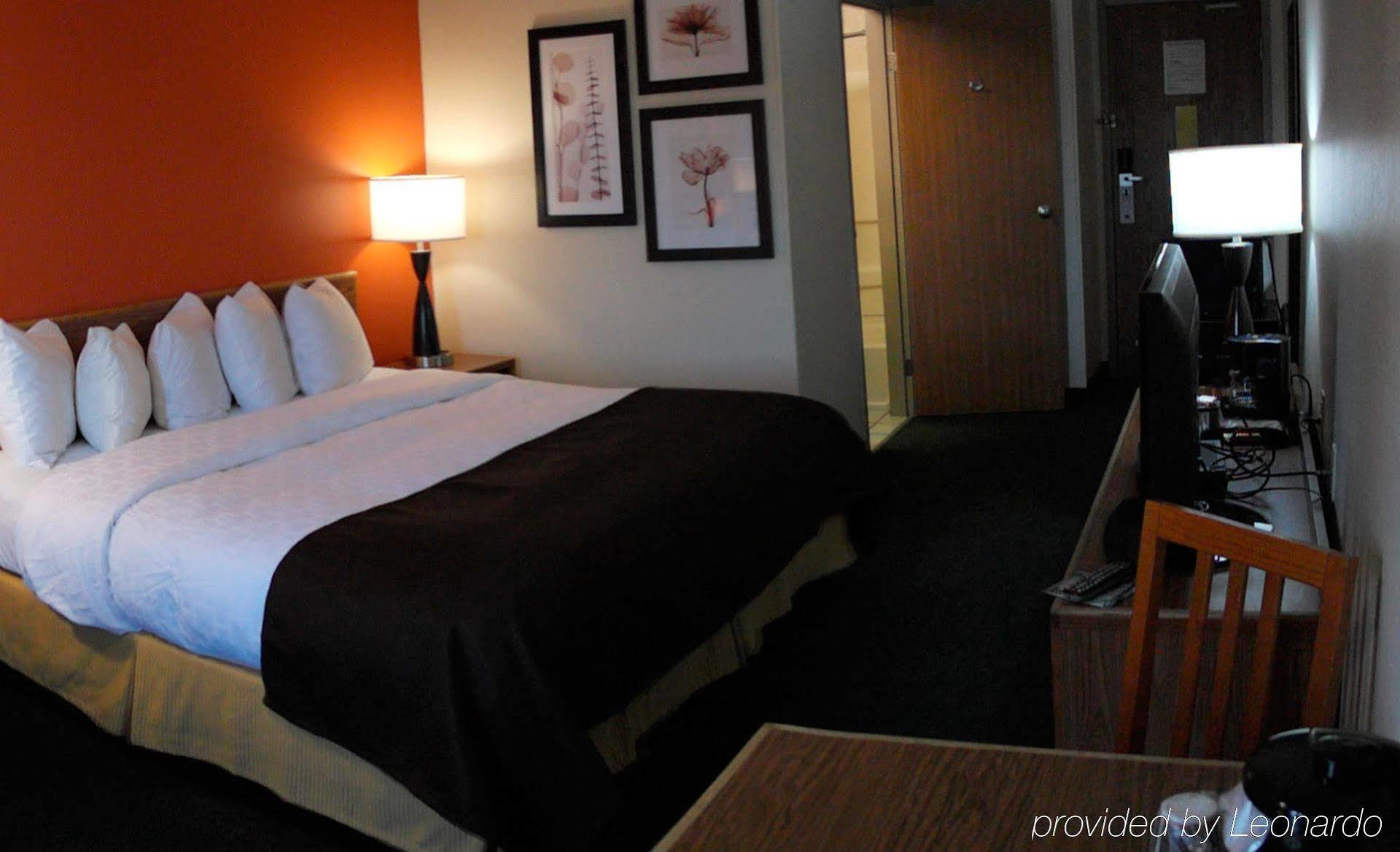 Sleep Inn & Suites Salina I-135 Экстерьер фото